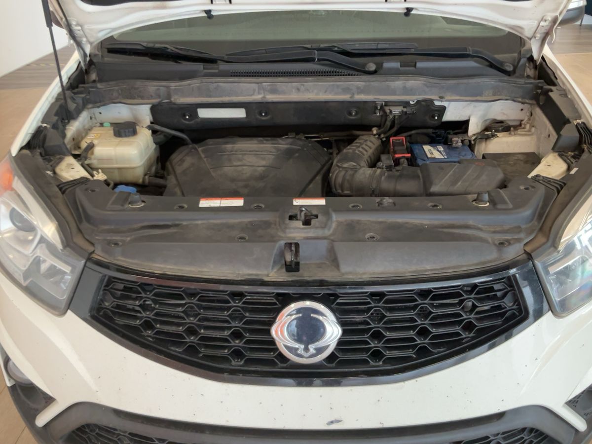 Ssangyong Korando 2015 — photo 22