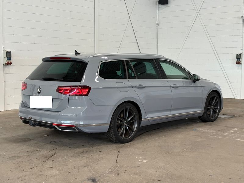 Volkswagen Passat 1.5 TSI ACT Elegance — zdjęcie 3