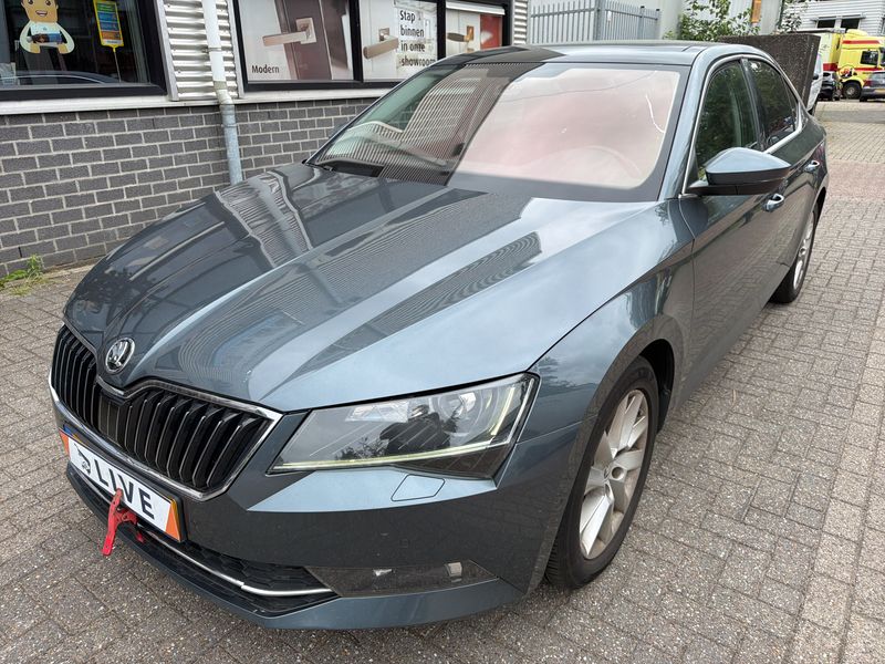 Skoda Superb 1.6 TDI Style