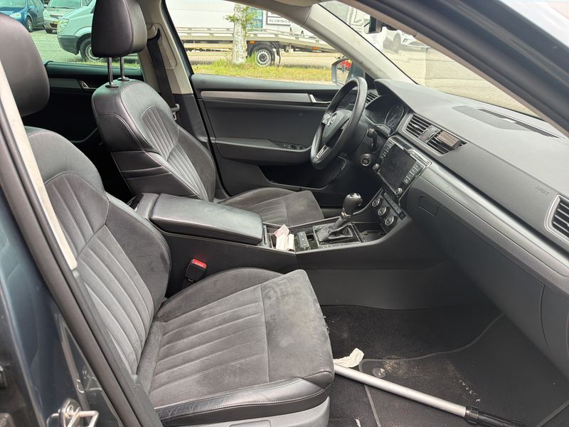 Skoda Superb 1.6 TDI Style — zdjęcie 10