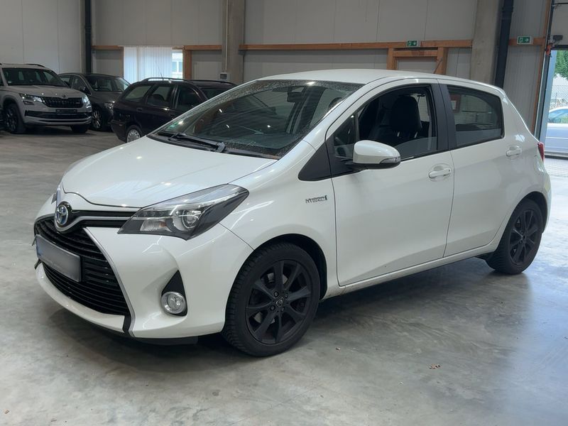 Toyota Yaris 1.5 Hybrid Club 2014 – снимка 1
