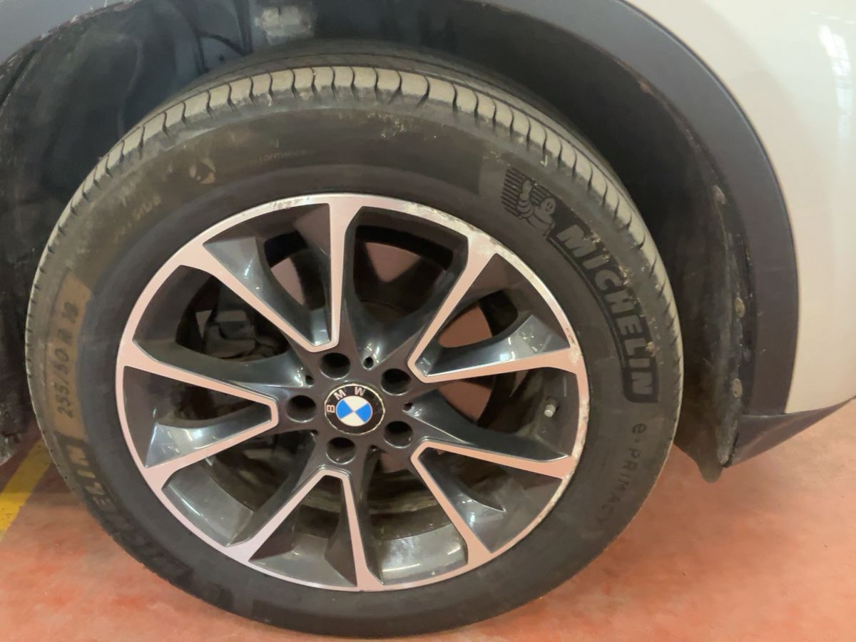 BMW X5 2016 — photo 12