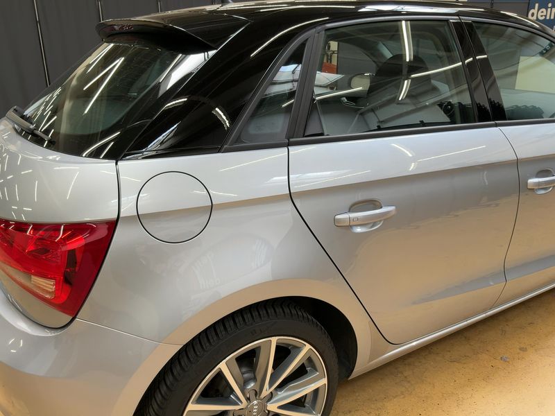 Audi A1 Sportback 1.4 TFSI Ambition — zdjęcie 6