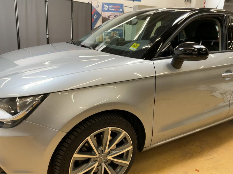 Audi A1 Sportback 1.4 TFSI Ambition — zdjęcie 2