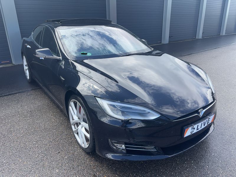 Tesla Model S 90D Dual — zdjęcie 6