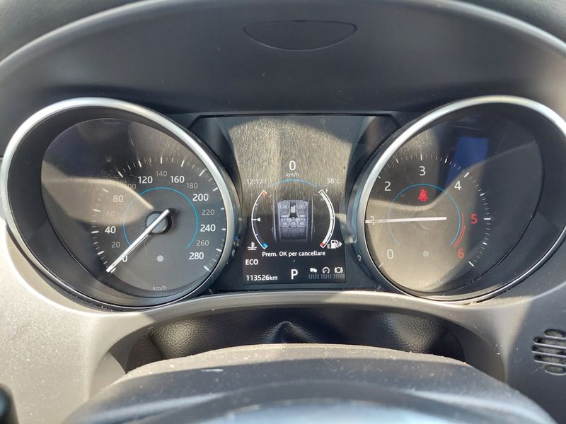 Jaguar F-Pace 20d Pure AWD — zdjęcie 12
