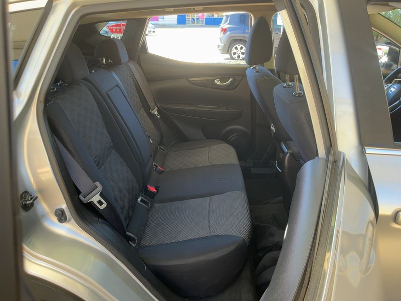Nissan Qashqai 1.5 Turbodiesel Visia 2015 – снимка 19