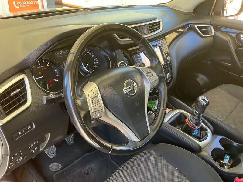 Nissan Qashqai 1.5 Turbodiesel Visia 2015 – снимка 24