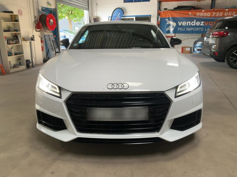 Audi TT 2.0 TFSI quattro S line — zdjęcie 9