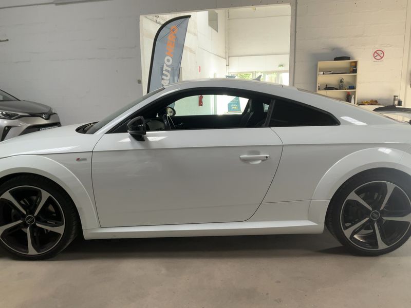 Audi TT 2.0 TFSI quattro S line — zdjęcie 4
