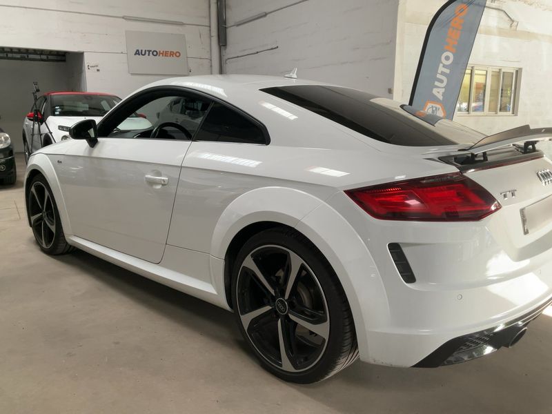 Audi TT 2.0 TFSI quattro S line — zdjęcie 3