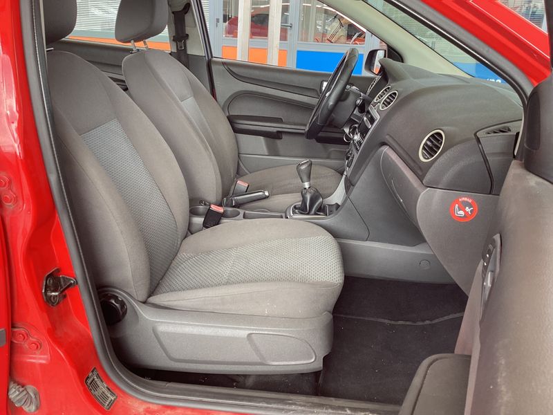 Ford Focus 1.6 TDCi Trend — zdjęcie 3