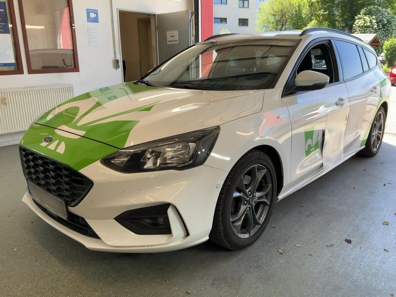 Ford Focus 1.5 EcoBoost ST-Line — zdjęcie 1