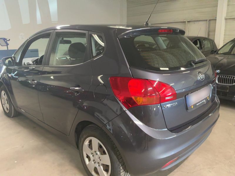 Kia Venga 1.4 Active — zdjęcie 3