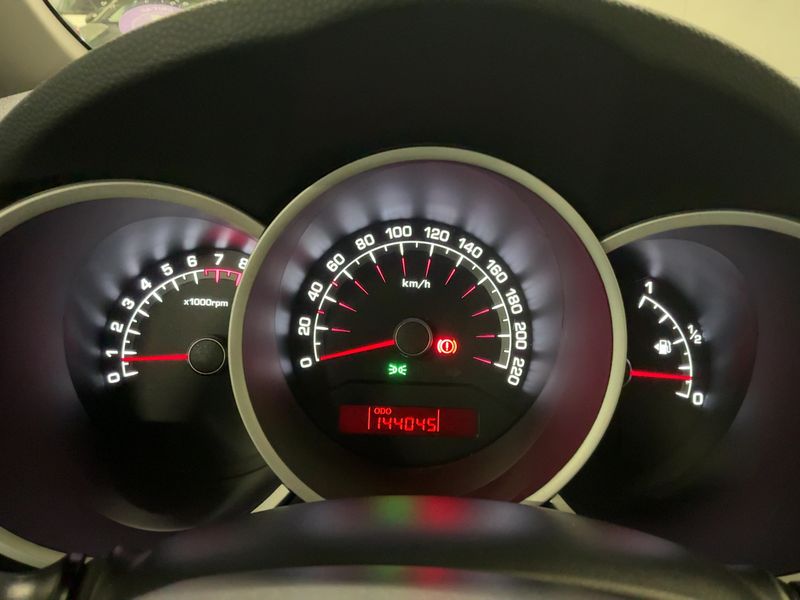 Kia Venga 1.4 Active — zdjęcie 13