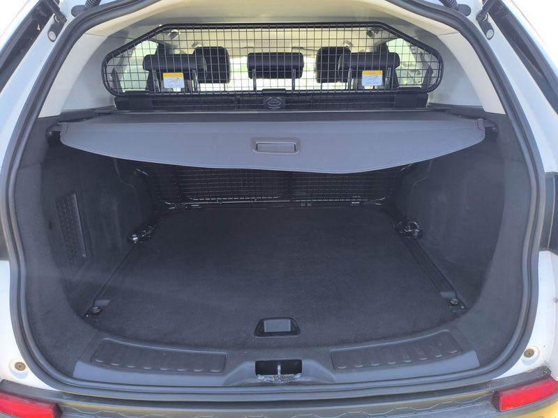 Land Rover Discovery Sport 2.0 Td4 HSE — zdjęcie 9