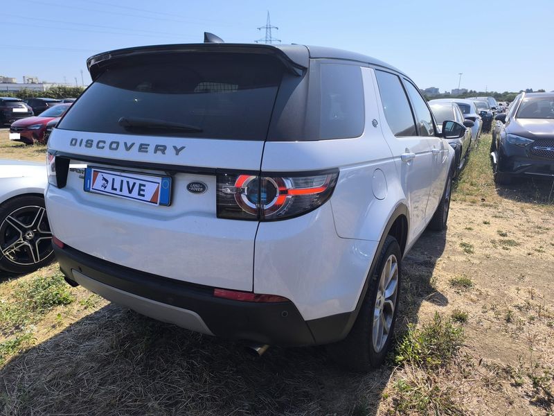 Land Rover Discovery Sport 2.0 Td4 HSE — zdjęcie 4