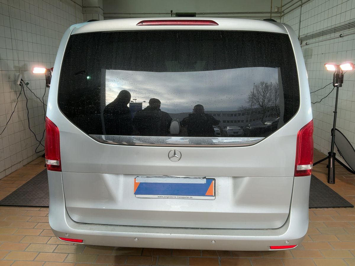 Mercedes-Benz V-Klasse 2018 — photo 8