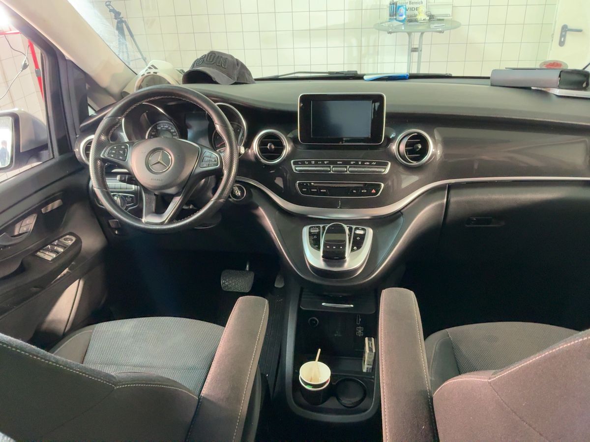 Mercedes-Benz V-Klasse 2018 — photo 18