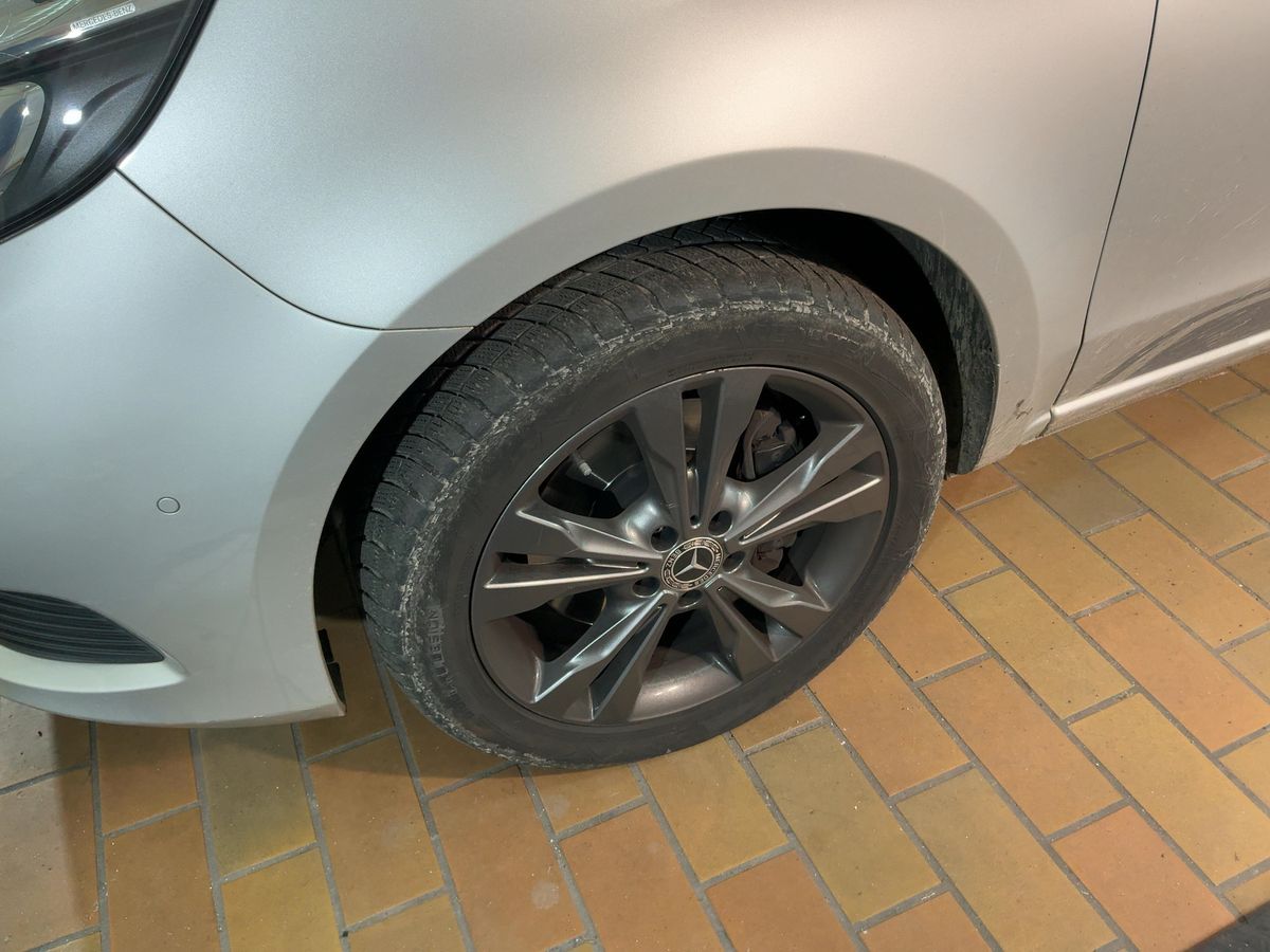 Mercedes-Benz V-Klasse 2018 — photo 4
