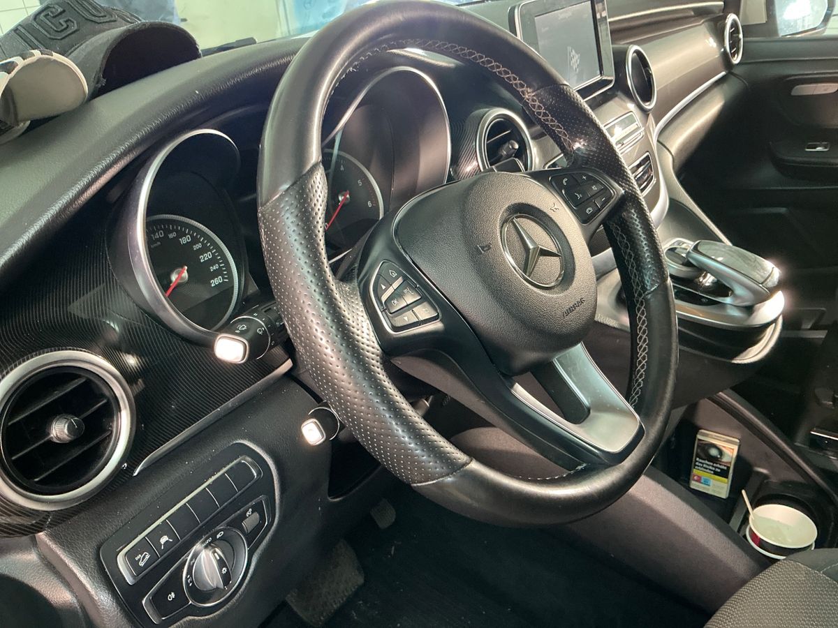 Mercedes-Benz V-Klasse 2018 — photo 44