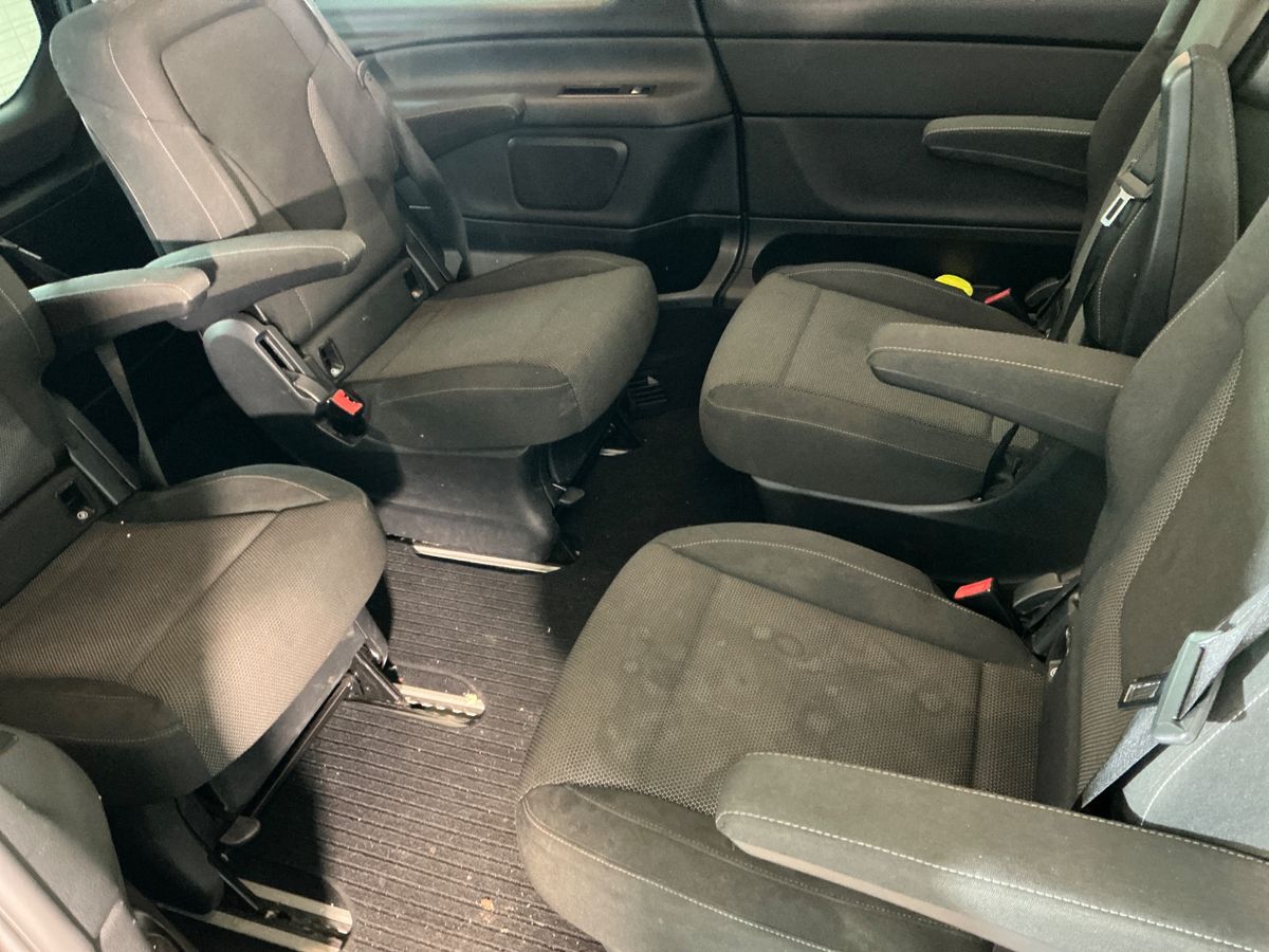 Mercedes-Benz V-Klasse 2018 — photo 46
