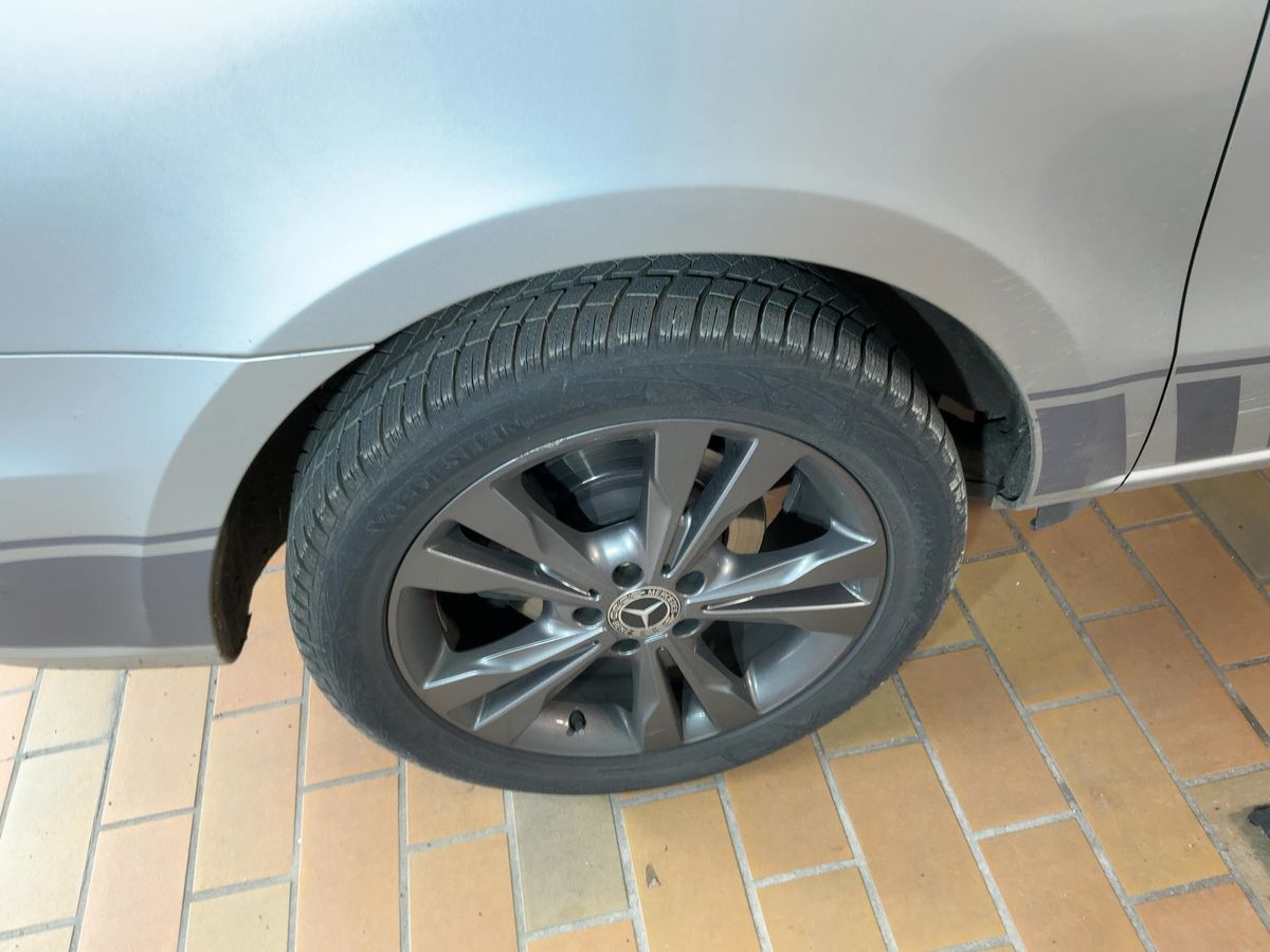 Mercedes-Benz V-Klasse 2018 — photo 10