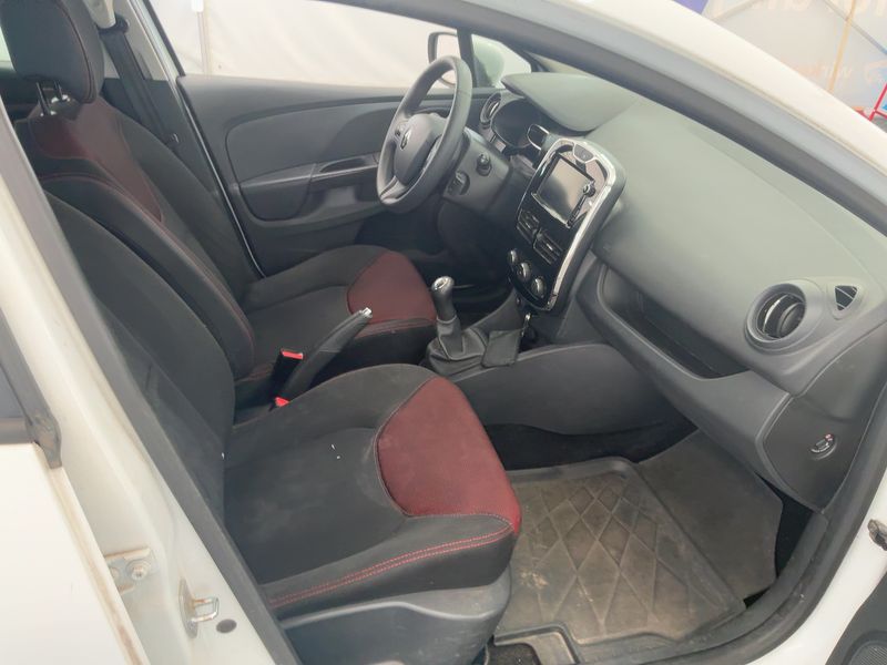 Renault Clio 1.2 Expression 2013 – снимка 16