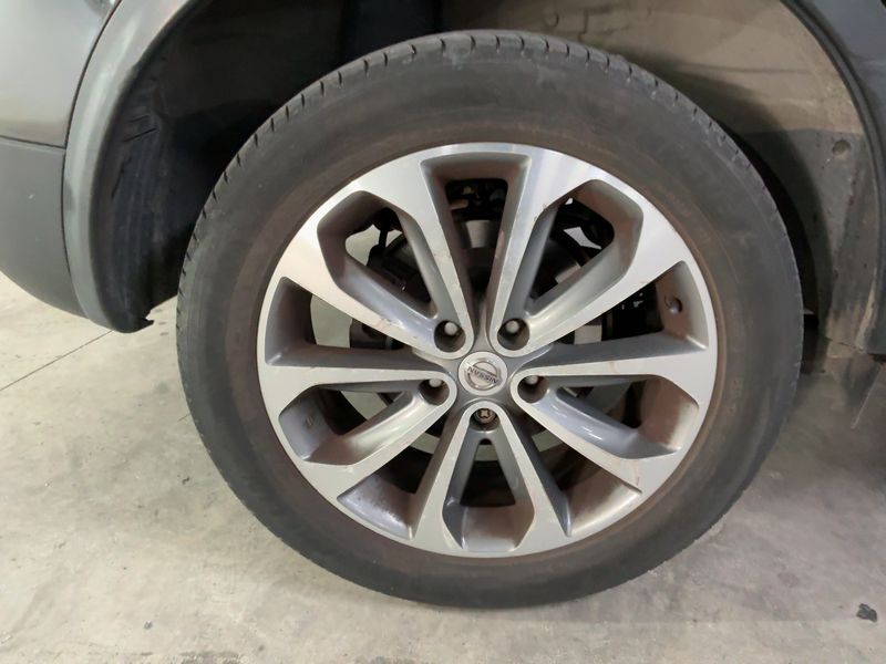 Nissan Qashqai 1.6 dCi Tekna Premium 2012 – снимка 9