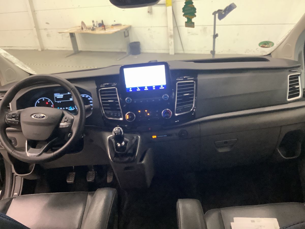 Ford Tourneo 2022 — photo 18
