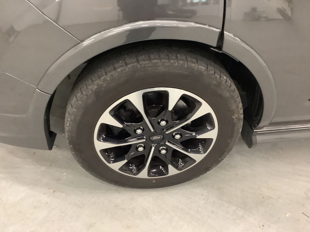 Ford Tourneo 2022 — photo 4