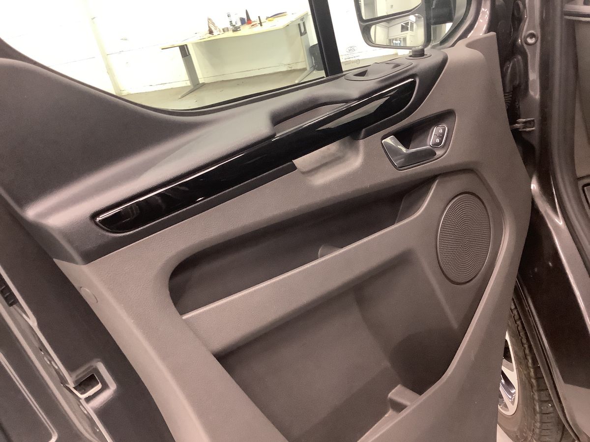 Ford Tourneo 2022 — photo 26