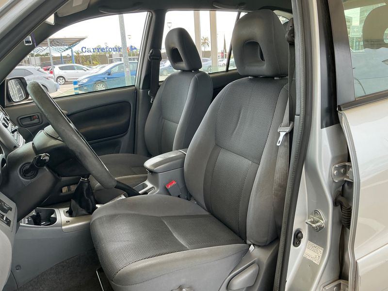 Toyota RAV 4 1.8 Luna 2003 – снимка 24