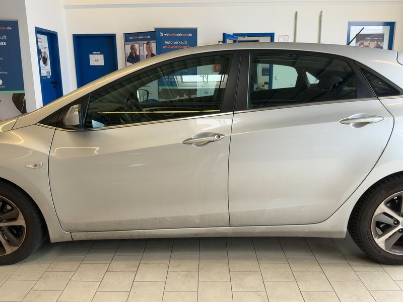 Hyundai i30 1.6 GDI YES! 2016 – снимка 4
