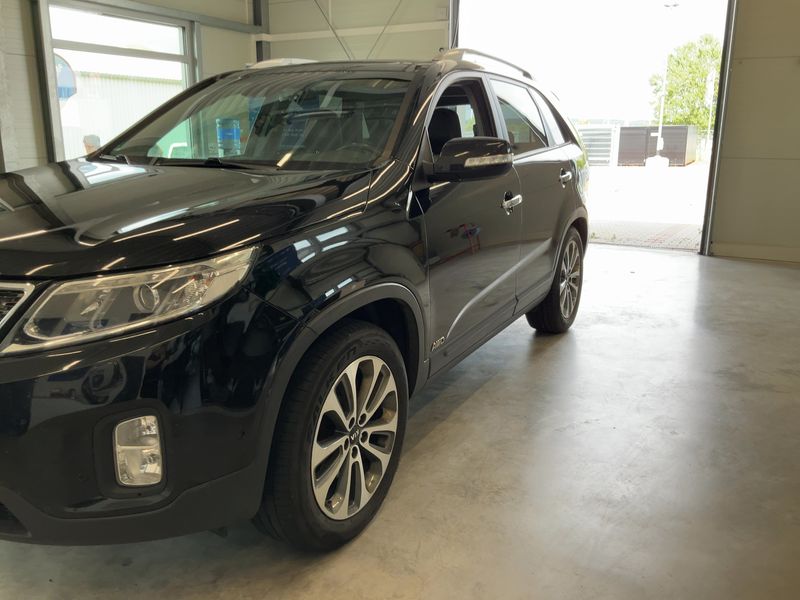 Kia Sorento 2.2 CRDi Platinum Edition 4WD — zdjęcie 2