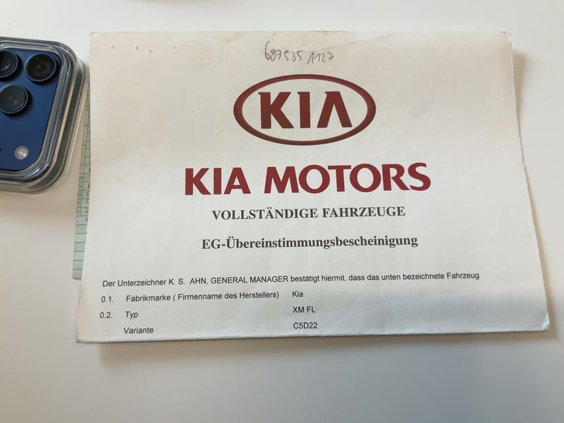 Kia Sorento 2.2 CRDi Platinum Edition 4WD — zdjęcie 16