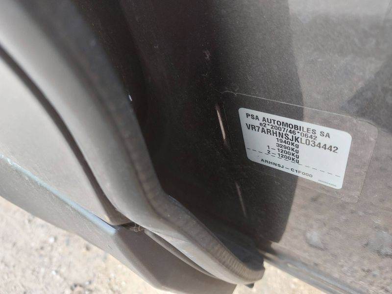 Citroen C5 Aircross 1.2 PureTech Feel — zdjęcie 16