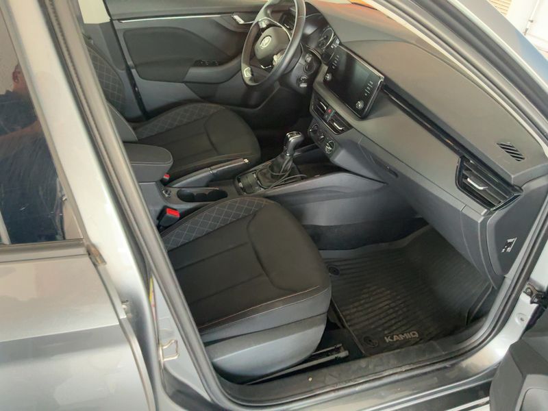 Skoda Kamiq 1.0 TSI Ambition — zdjęcie 11