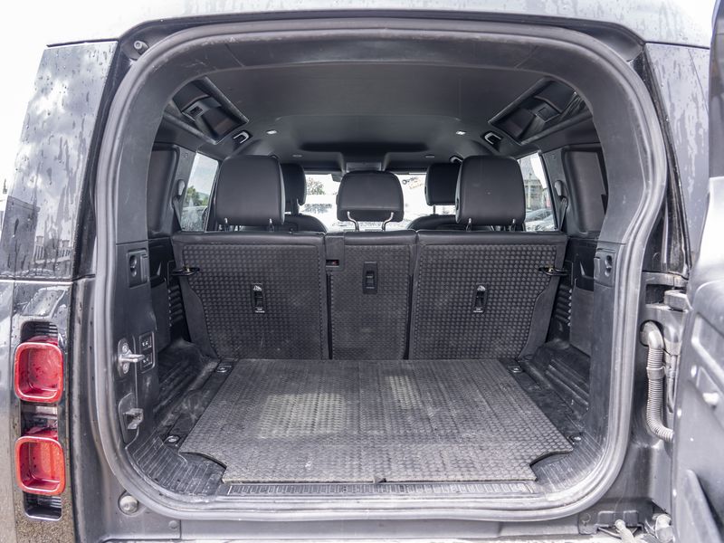 Land Rover Defender D250 Mild-Hybrid 110 S X-Dynamic — zdjęcie 9