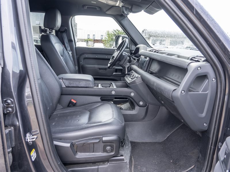 Land Rover Defender D250 Mild-Hybrid 110 S X-Dynamic — zdjęcie 10
