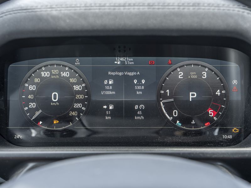 Land Rover Defender D250 Mild-Hybrid 110 S X-Dynamic — zdjęcie 12
