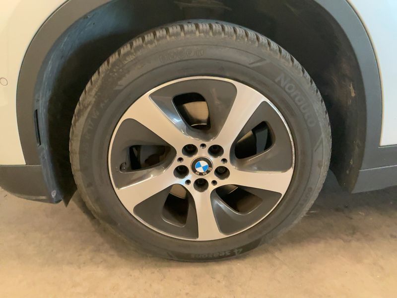 BMW X1 sDrive 18d Lounge 2017 – снимка 3