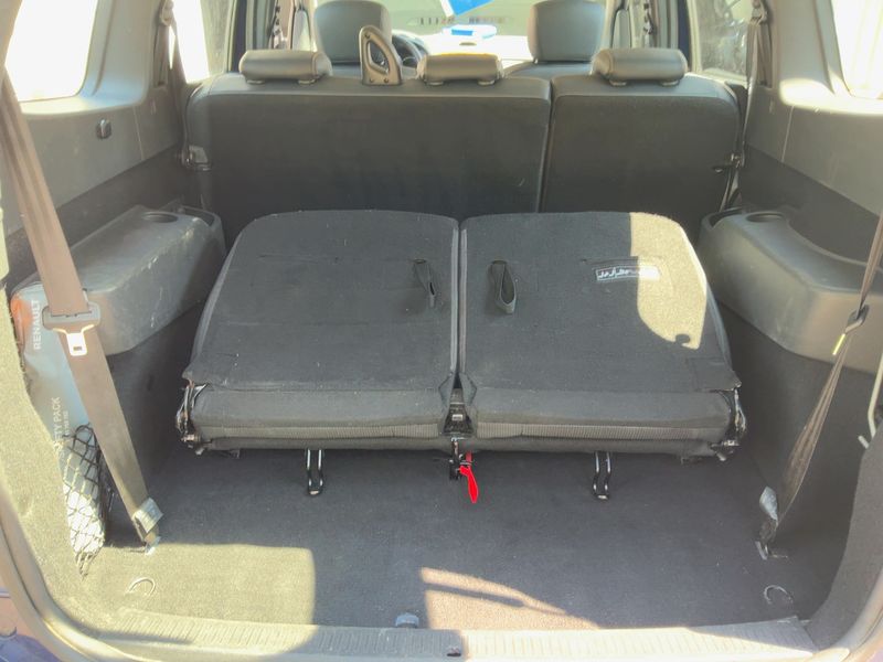 Dacia Lodgy 1.2 TCe Stepway Celebration — zdjęcie 10