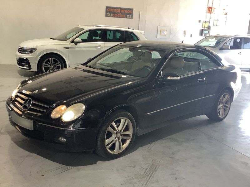 Mercedes-Benz CLK-Klasse CLK 220 CDI Avantgarde — zdjęcie 2