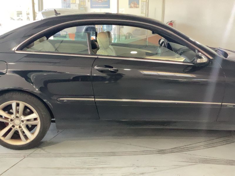 Mercedes-Benz CLK-Klasse CLK 220 CDI Avantgarde — zdjęcie 7