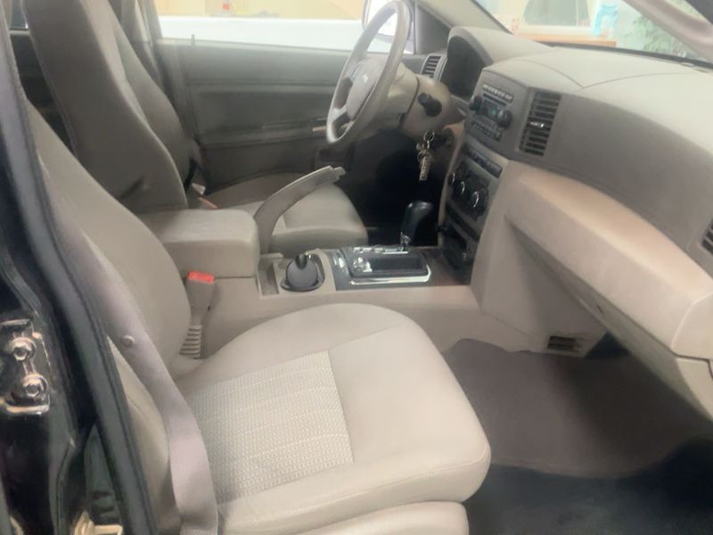 Jeep Grand Cherokee 3.0 CRD Laredo — zdjęcie 11