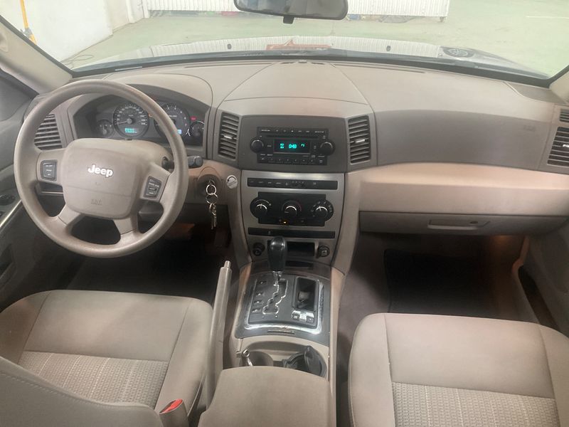 Jeep Grand Cherokee 3.0 CRD Laredo — zdjęcie 12