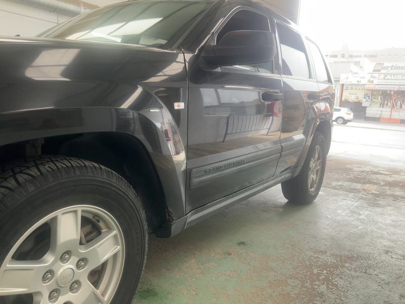 Jeep Grand Cherokee 3.0 CRD Laredo — zdjęcie 2