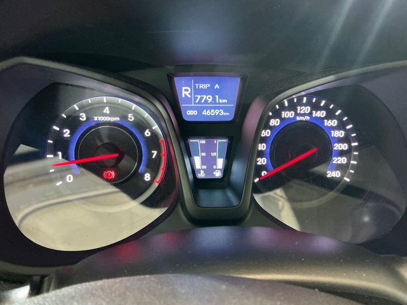 Hyundai ix20 1.6 Style — zdjęcie 13