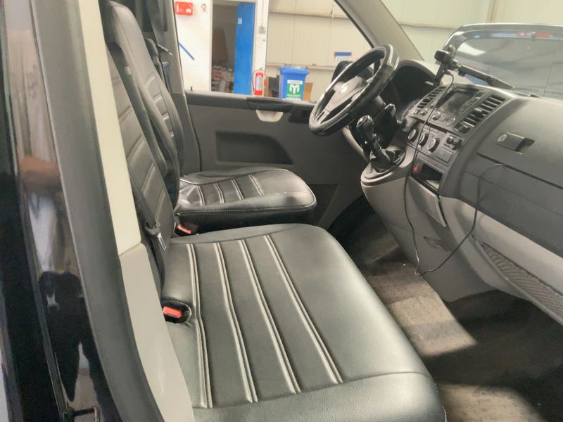 Volkswagen T5 Transporter 2.0 TDI Kasten — zdjęcie 11